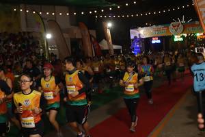BIB: 20435, 08485, 16419
                            <button type="button" onclick="openModal(9884789)" class="btn btn-primary btn-sm float-right btn-popup" data-toggle="modal" data-target=".modal-high-quality">
                        <i class="fas fa-shopping-cart"></i> Add to Cart
                    </button>
                                            <button type="button" onclick="isThisMe(9884789, true)" class="btn btn-success btn-sm float-right btn-popup btn-isme hidden" data-toggle="tooltip" data-placement="bottom" title="นี่คือรูปของคุณใช่ไหม คลิกที่นี่เพื่อเอาเข้าอัลบั้ม">
                        <i class="fas fa-plus"></i> Add to album
                    </button>
                    <button type="button" onclick="isThisMe(9884789, false)" class="btn btn-warning btn-sm float-right btn-popup btn-isnotme hidden">
                        <i class="fas fa-ban"></i> Remove from album
                    </button>
